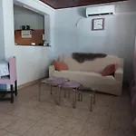 Sandra 1 * زاووستروج