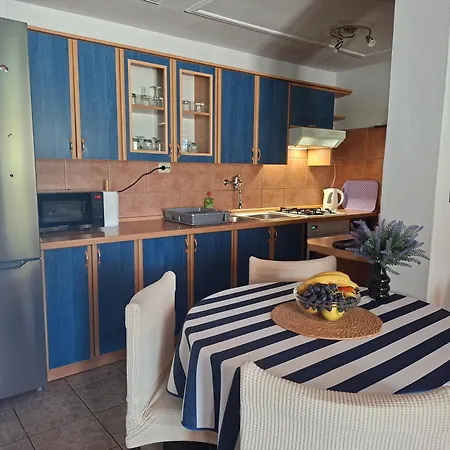 Sandra 1 Apartman Zaostrog